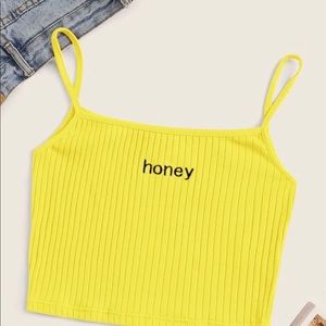 ✨🛍✨NWT Honey Crop Top